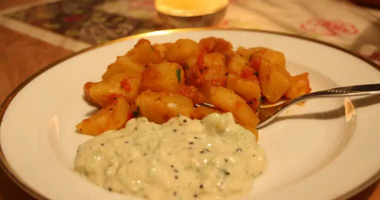 Bombay-Kartoffeln a'la Jamie Oliver mit einem indisch angemachten Quark als Dipp
