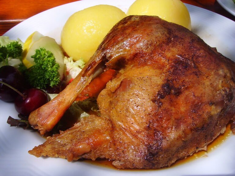 Gänsebraten mit Apfelfüllung - Rezept für eine leckere Weihnachtsgans Gänsebraten mit Apfelfüllung - Rezept für eine leckere Weihnachtsgans